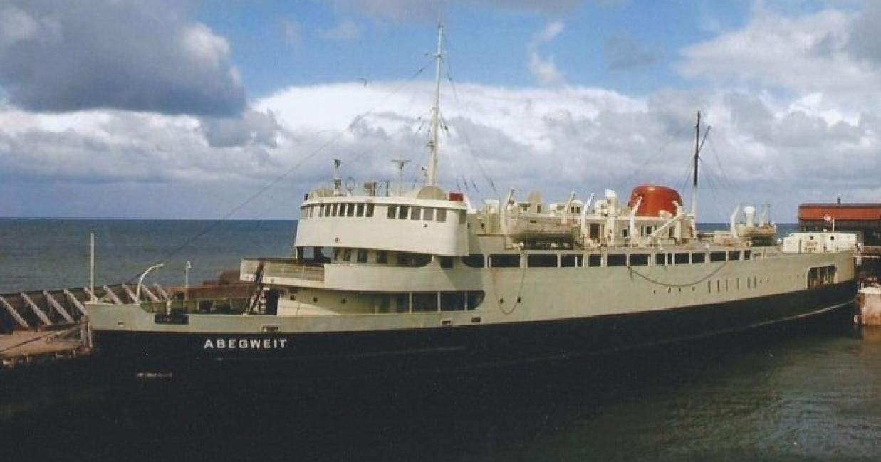 the original abeqweit docked